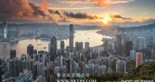 国产欧美久久久久久精品一区二区-国产影视的多元化探索，一区二区的文化交融与艺术创新